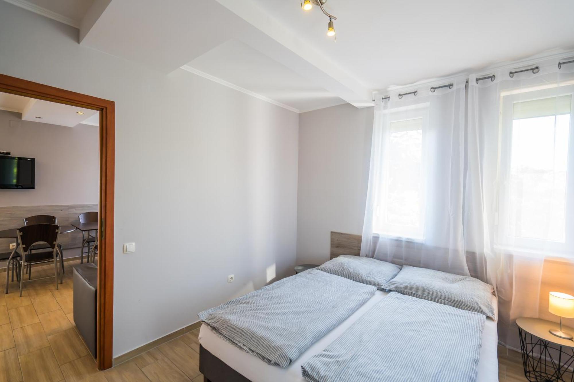 Riviera Apartmanhaz Siófok Exterior foto